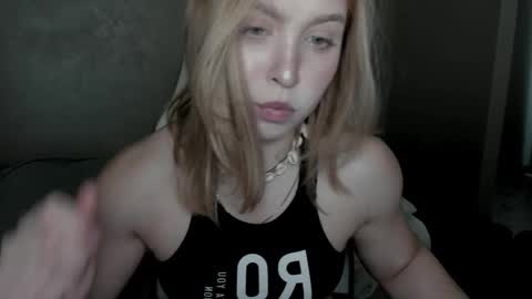 Snapshot of vanillalivitski chatting on September 16, 2025, 11:11 am Vanilla online show from September 16, 2025, 11:11 am