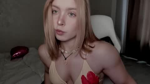 Snapshot of vanillalivitski chatting on September 21, 2025, 11:12 am Vanilla online show from September 21, 2025, 11:12 am