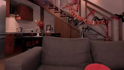 Snapshot of vanillalivitski chatting on October 27, 2025, 1:37 pm Vanilla online show from October 27, 2025, 1:37 pm