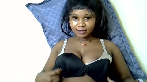 Snapshot of vanillavenus chatting on September 27, 2025, 1:05 pm vanillavenus online show from September 27, 2025, 1:05 pm