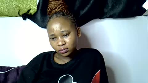 Snapshot of vanillavenus chatting on November 3, 2025, 6:36 am vanillavenus online show from November 3, 2025, 6:36 am