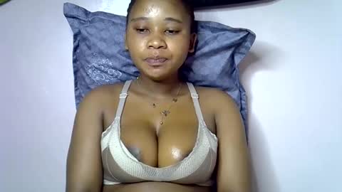 Snapshot of vanillavenus chatting on November 13, 2025, 4:11 am vanillavenus online show from November 13, 2025, 4:11 am