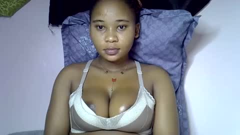 Snapshot of vanillavenus chatting on November 20, 2025, 10:53 pm vanillavenus online show from November 20, 2025, 10:53 pm