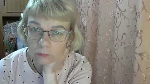 Snapshot of vanillaxcreamy chatting on December 5, 2024, 1:38 pm Vanillaxcreamy online show from December 5, 2024, 1:38 pm