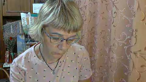Snapshot of vanillaxcreamy chatting on December 6, 2024, 5:11 pm Vanillaxcreamy online show from December 6, 2024, 5:11 pm