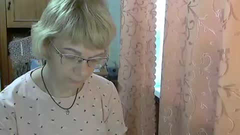 Snapshot of vanillaxcreamy chatting on December 8, 2024, 11:14 am Vanillaxcreamy online show from December 8, 2024, 11:14 am