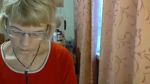 Snapshot of vanillaxcreamy chatting on December 10, 2024, 12:05 pm Vanillaxcreamy online show from December 10, 2024, 12:05 pm