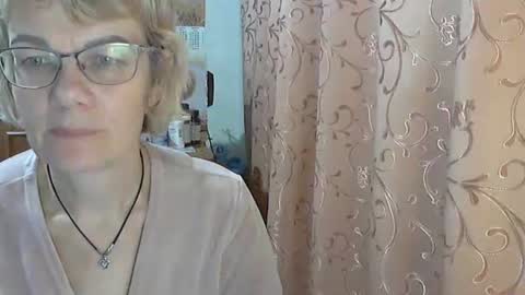 Snapshot of vanillaxcreamy chatting on December 13, 2024, 5:32 pm Vanillaxcreamy online show from December 13, 2024, 5:32 pm