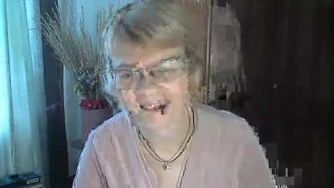 Snapshot of vanillaxcreamy chatting on January 12, 2025, 9:19 am Vanillaxcreamy online show from January 12, 2025, 9:19 am