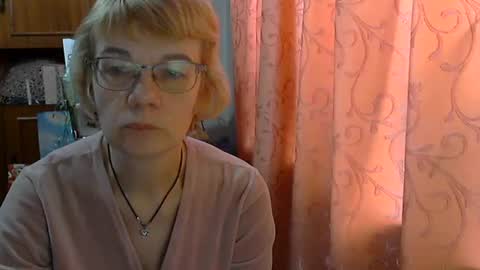 Snapshot of vanillaxcreamy chatting on February 15, 2025, 1:16 pm Vanillaxcreamy online show from February 15, 2025, 1:16 pm