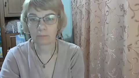Snapshot of vanillaxcreamy chatting on February 20, 2025, 4:36 pm Vanillaxcreamy online show from February 20, 2025, 4:36 pm