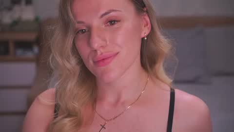 Sophie online show from June 24, 2026, 10:31 pm