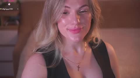 Sophie online show from July 8, 2026, 10:03 pm