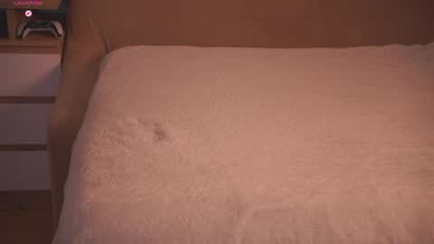 Sophie online show from July 9, 2026, 9:08 pm