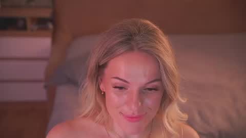 Sophie online show from July 14, 2026, 2:05 am