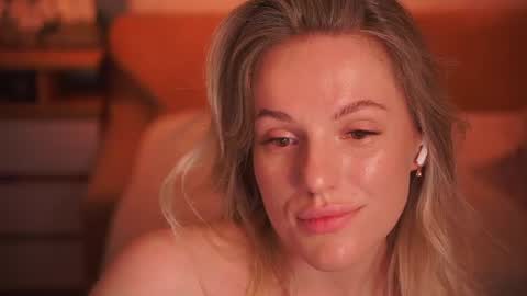 Sophie online show from July 22, 2026, 10:12 pm