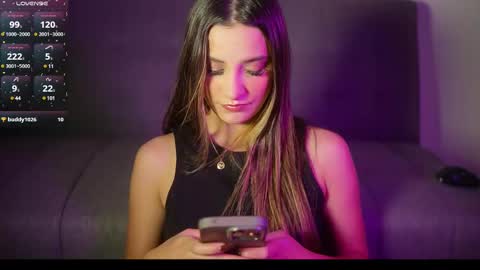 Snapshot of vaniluu9 chatting on February 20, 2025, 10:37 pm Vanilu online show from February 20, 2025, 10:37 pm