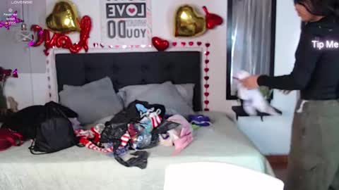 vane online show from February 17, 2025, 8:47 pm