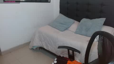 vane online show from November 3, 2025, 7:59 pm