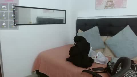 Snapshot of vannesweet_ chatting on June 14, 2026, 7:49 pm vane online show from June 14, 2026, 7:49 pm