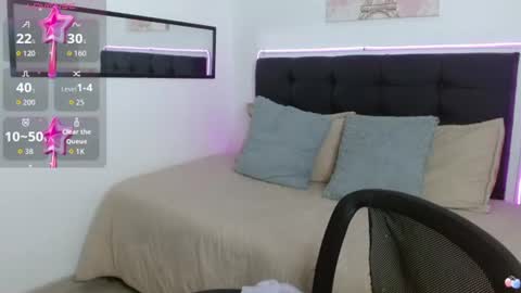 Snapshot of vannesweet_ chatting on July 1, 2026, 8:41 pm vane online show from July 1, 2026, 8:41 pm
