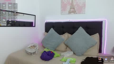 Snapshot of vannesweet_ chatting on July 3, 2026, 9:21 pm vane online show from July 3, 2026, 9:21 pm