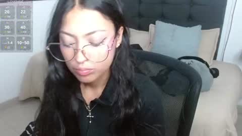 Snapshot of vannesweet_ chatting on July 19, 2026, 8:34 pm vane online show from July 19, 2026, 8:34 pm