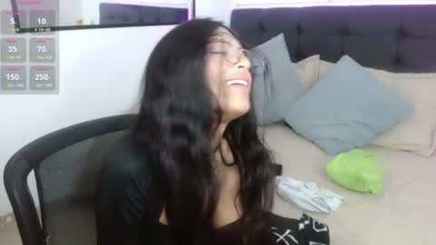 Snapshot of vannesweet_ chatting on July 22, 2026, 8:44 pm vane online show from July 22, 2026, 8:44 pm