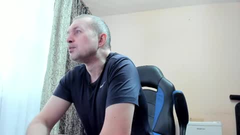 vano_822 online show from April 22, 2026, 5:10 am