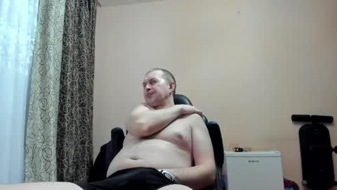 vano_822 online show from May 1, 2026, 5:28 pm