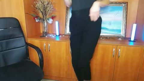 Snapshot of vanrey_ chatting on October 5, 2025, 6:23 am Vanessa online show from October 5, 2025, 6:23 am