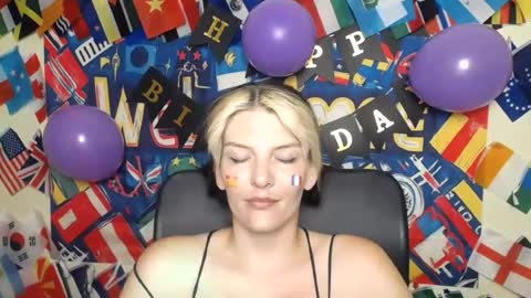 Vanessa online show from July 14, 2026, 10:43 am