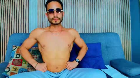 Vans Ross online show from February 4, 2026, 7:31 pm