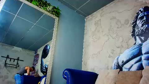 Snapshot of vans_ross chatting on June 19, 2026, 2:10 pm Vans Ross online show from June 19, 2026, 2:10 pm
