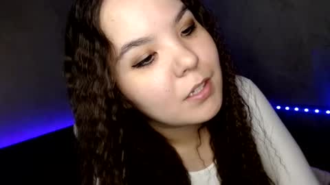 Snapshot of var_kiss chatting on July 28, 2026, 3:32 pm Var Kiss online show from July 28, 2026, 3:32 pm