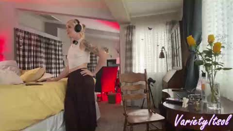 Snapshot of varietyitsol chatting on April 13, 2026, 11:32 pm Variety online show from April 13, 2026, 11:32 pm