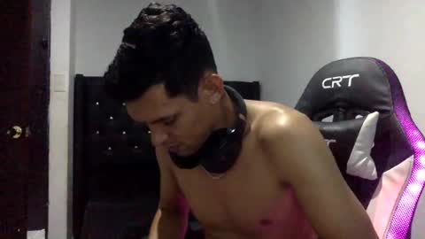 Andres online show from July 10, 2026, 5:01 am