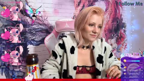 Snapshot of vasya_sylvia chatting on December 3, 2024, 3:55 pm Vasya Sylvia online show from December 3, 2024, 3:55 pm