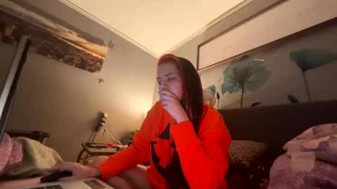 Snapshot of vaua089 chatting on October 18, 2025, 5:54 am vaua089 online show from October 18, 2025, 5:54 am