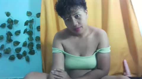 Vayannah online show from May 14, 2026, 7:04 am