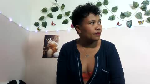 Vayannah online show from June 11, 2026, 11:19 am