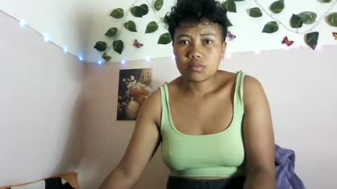 Vayannah online show from June 14, 2026, 7:32 am