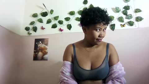 Vayannah online show from June 25, 2026, 7:46 am
