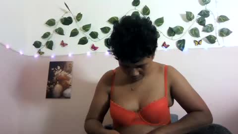 Vayannah online show from July 3, 2026, 8:43 am