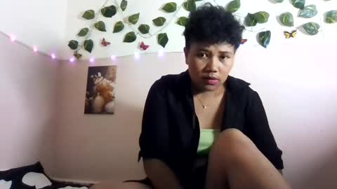Vayannah online show from July 26, 2026, 7:10 pm