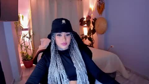 Vayolett Bass online show from May 8, 2026, 6:41 am