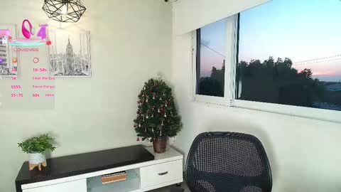 Victoria online show from November 26, 2025, 11:00 am