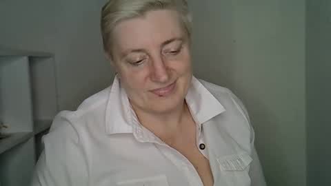 vea_motty online show from February 27, 2026, 4:40 pm