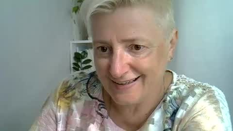 Snapshot of vea_motty chatting on July 30, 2026, 12:26 pm vea_motty online show from July 30, 2026, 12:26 pm