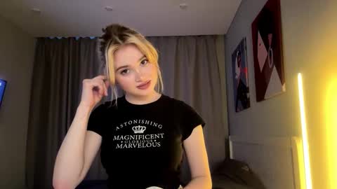 Monika online show from March 10, 2026, 1:05 pm